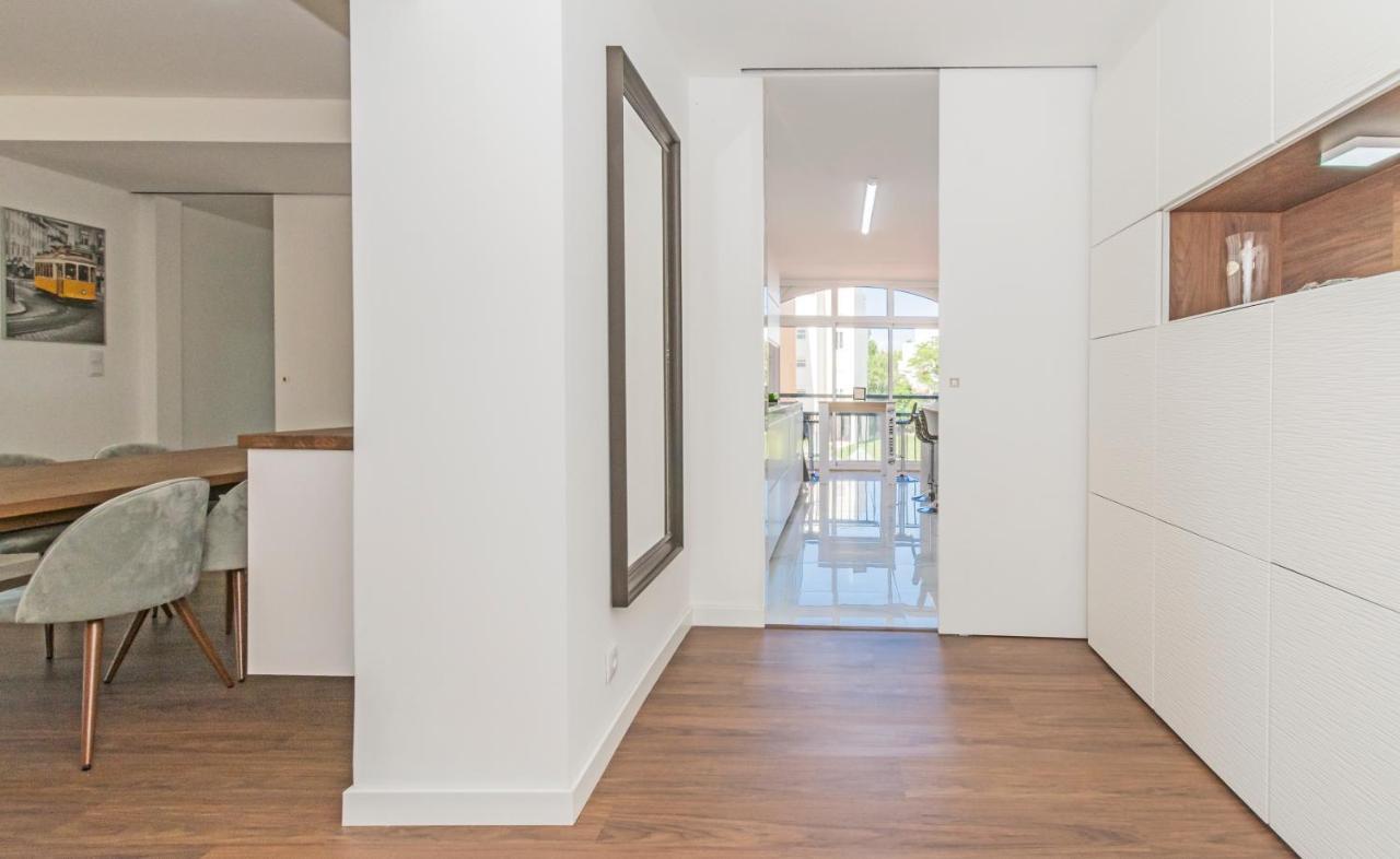Houze_Lovely Flat With Swimming Pool! Cascais Bagian luar foto