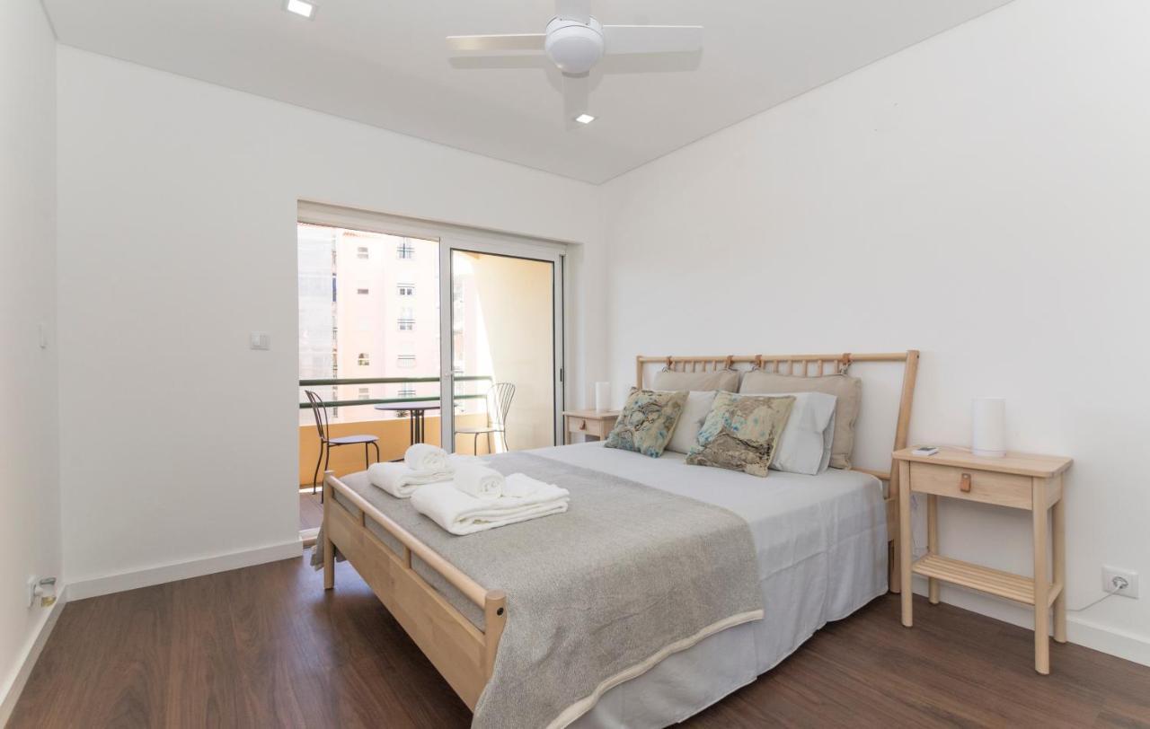 Houze_Lovely Flat With Swimming Pool! Cascais Bagian luar foto